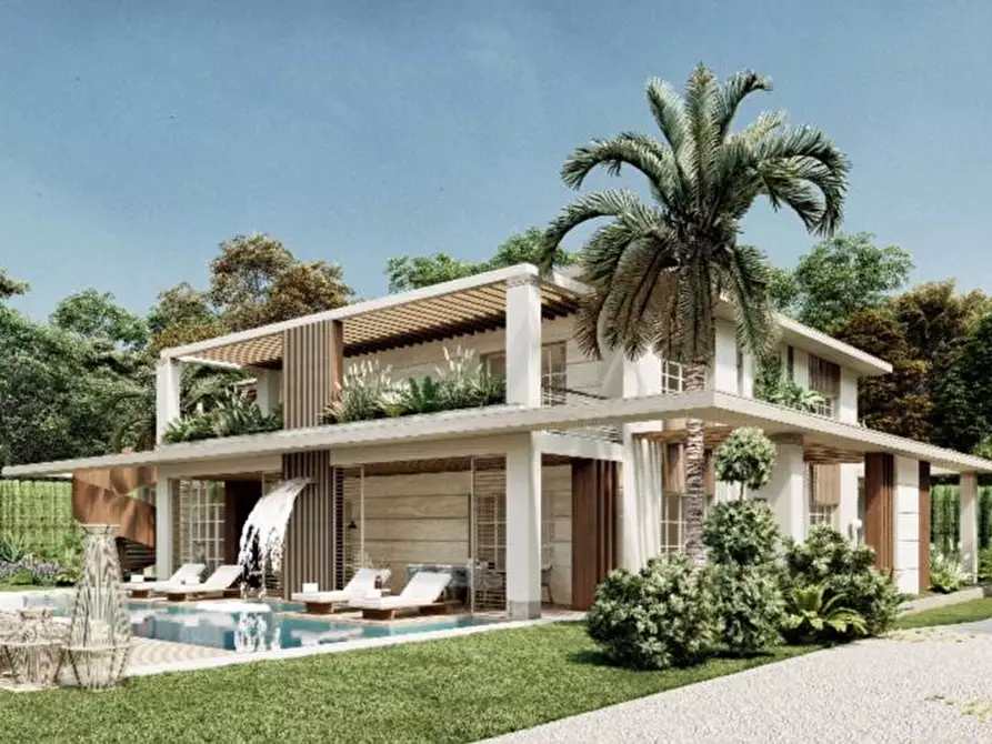 Immagine 1 di Villa in vendita  a Forte Dei Marmi