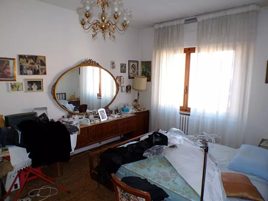 Immagine 10 di Appartamento in vendita  a Pisa