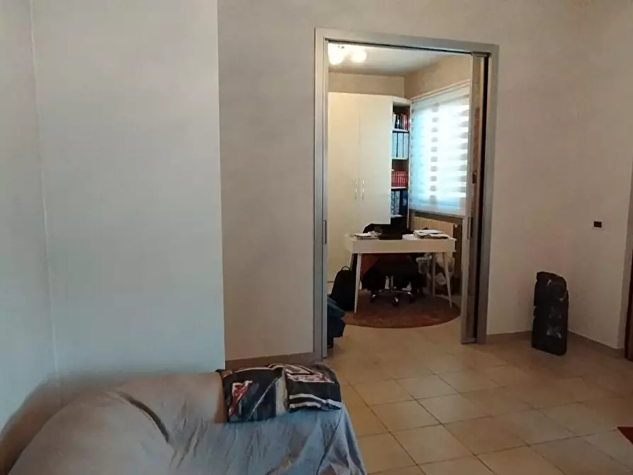 Immagine 4 di Appartamento in vendita  a Massa