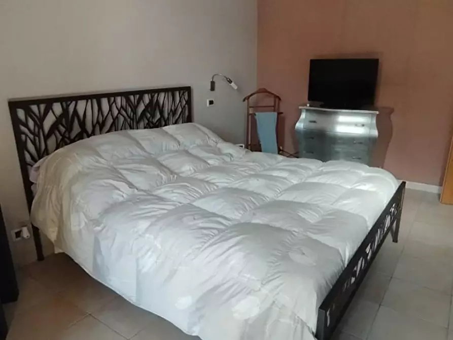 Immagine 11 di Appartamento in vendita  a Massa