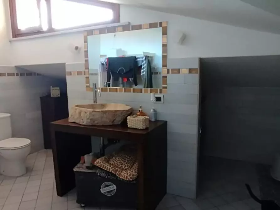 Immagine 21 di Appartamento in vendita  a Massa