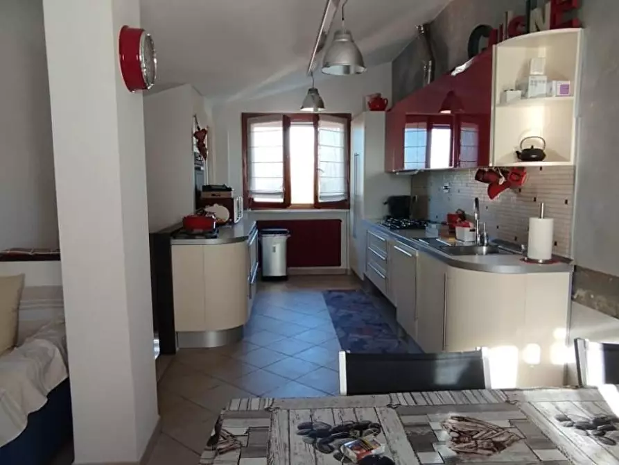 Immagine 7 di Appartamento in vendita  a Massa