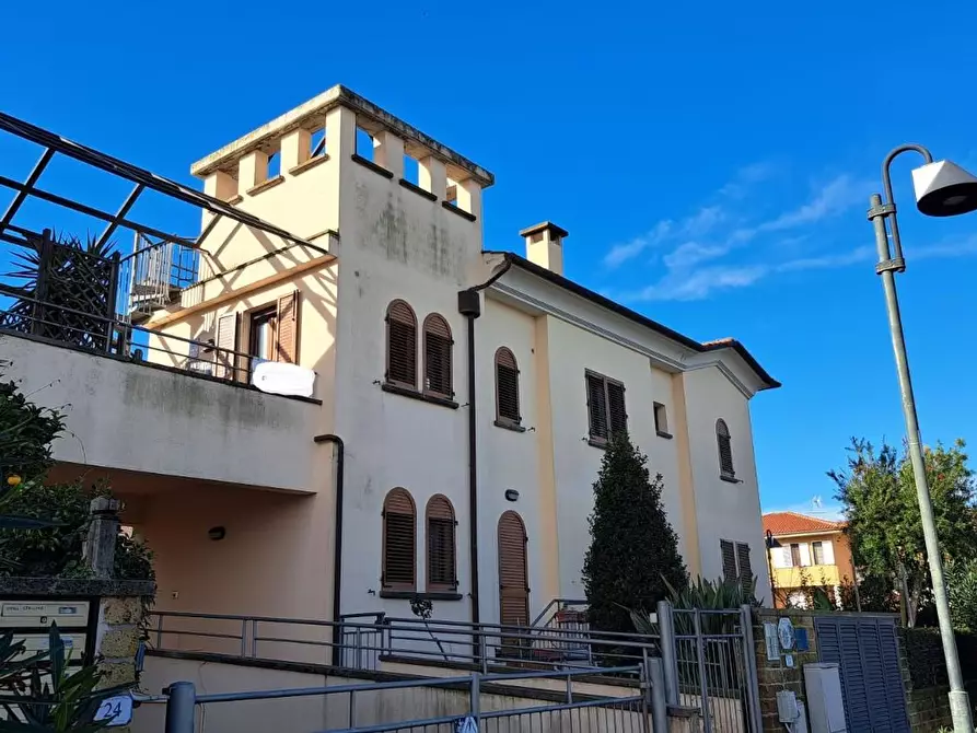 Immagine 1 di Terratetto in vendita  a Rosignano Marittimo