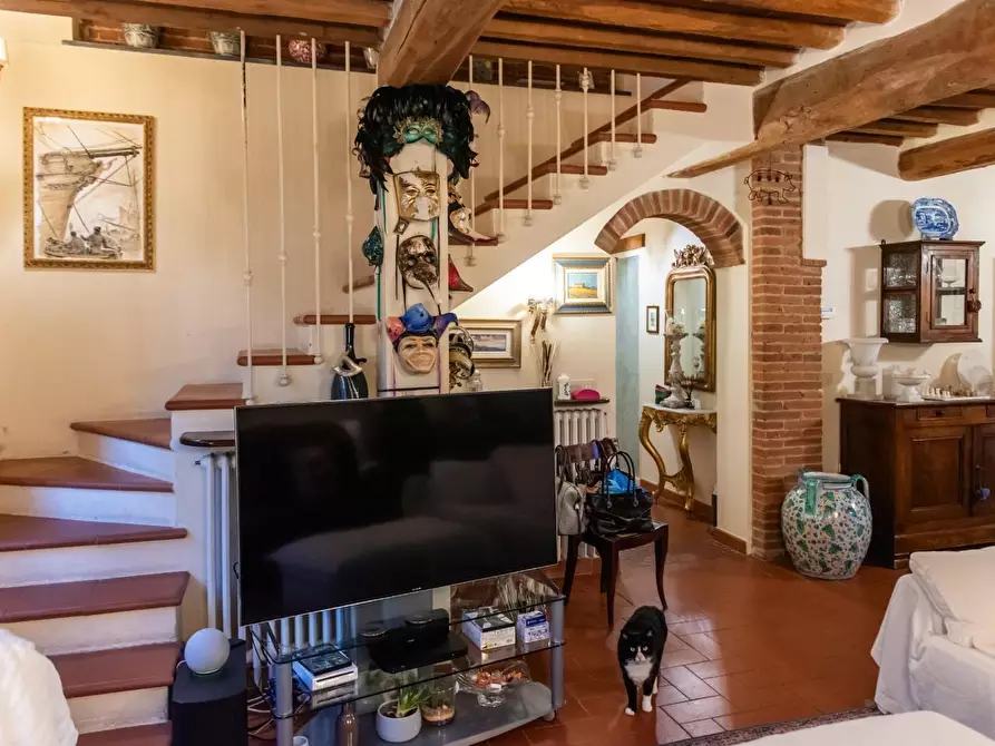 Immagine 43 di Rustico / casale in vendita  a Pisa