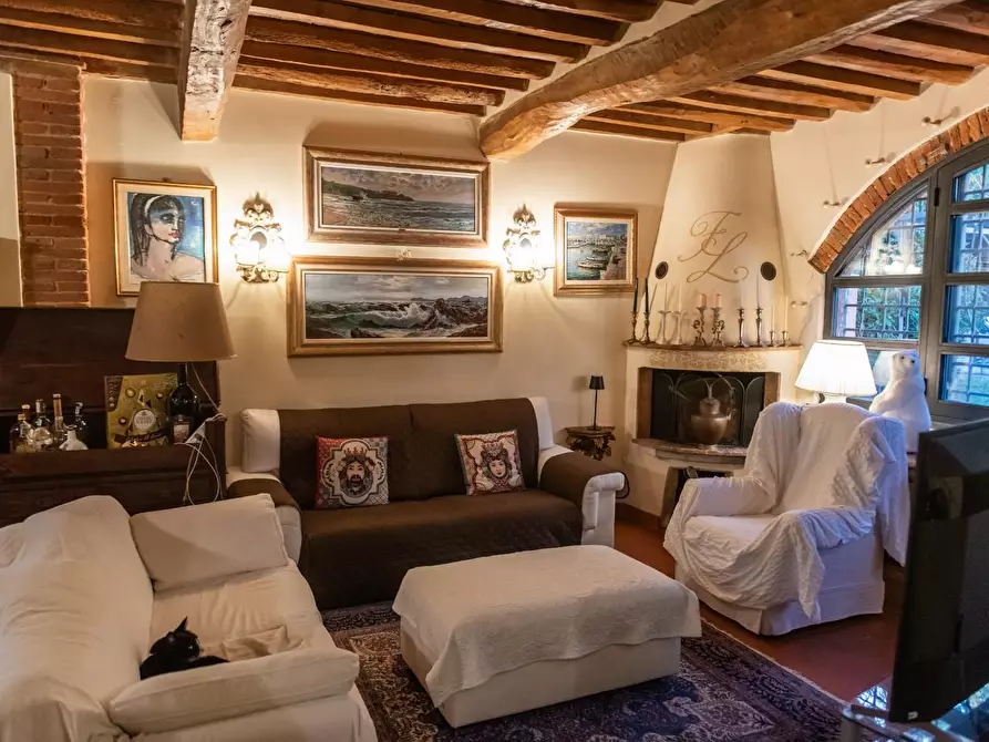 Immagine 42 di Rustico / casale in vendita  a Pisa