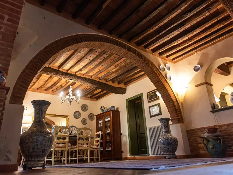 Immagine 15 di Rustico / casale in vendita  a Pisa