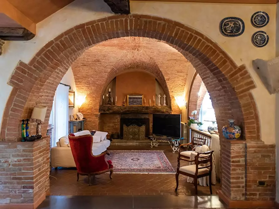 Immagine 3 di Rustico / casale in vendita  a Pisa