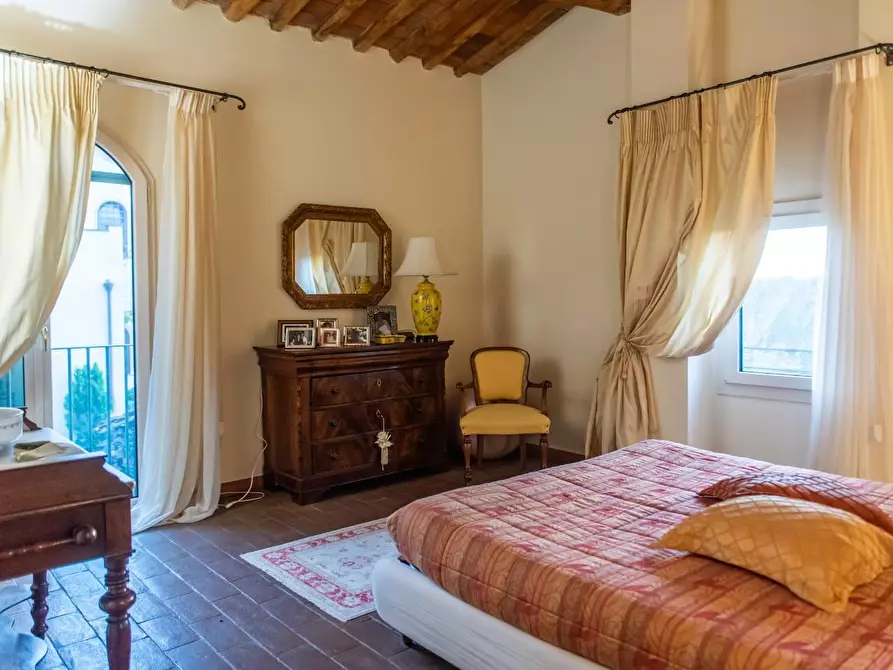 Immagine 21 di Rustico / casale in vendita  a Pisa