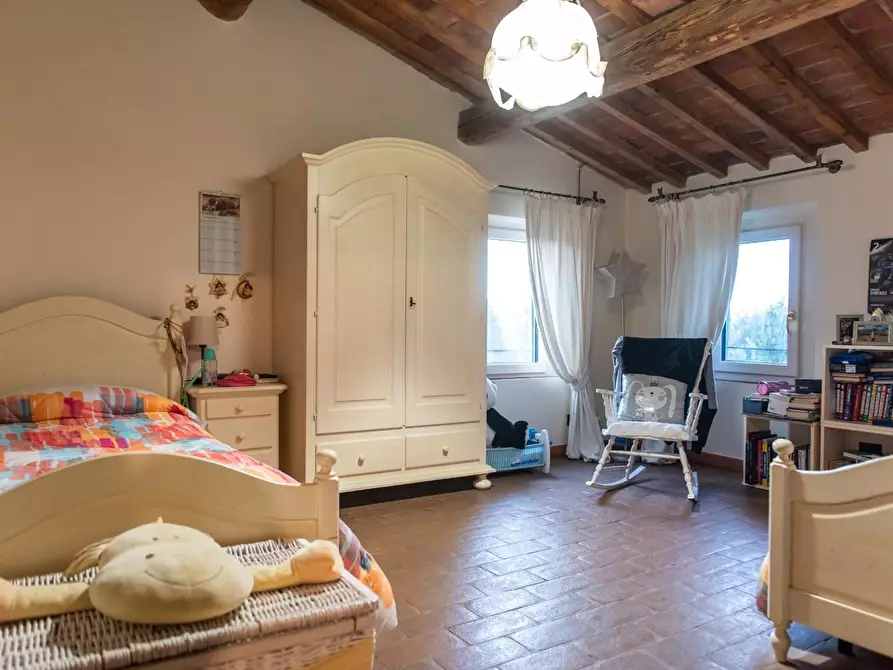 Immagine 17 di Rustico / casale in vendita  a Pisa