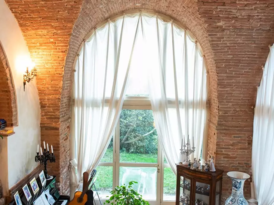 Immagine 10 di Rustico / casale in vendita  a Pisa