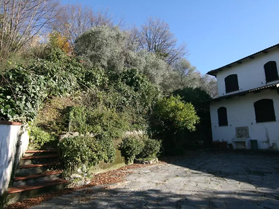 Immagine 33 di Villa in vendita  a Carrara