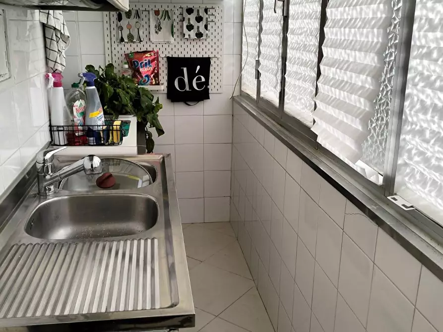 Immagine 12 di Appartamento in vendita  a Livorno