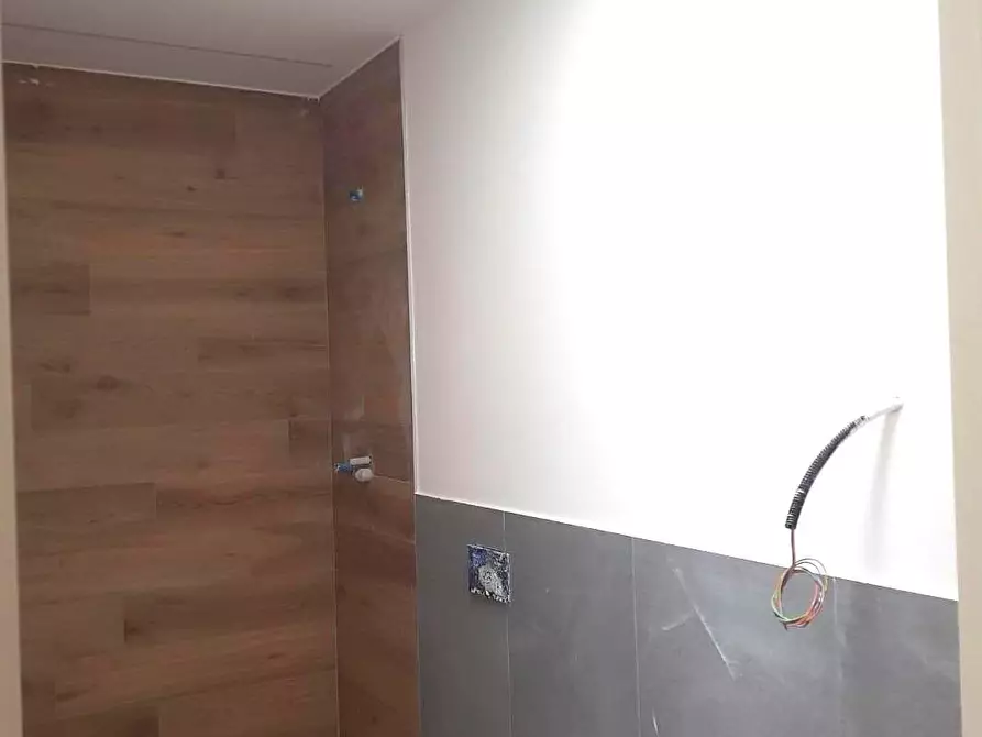 Immagine 11 di Appartamento in vendita  a Cascina