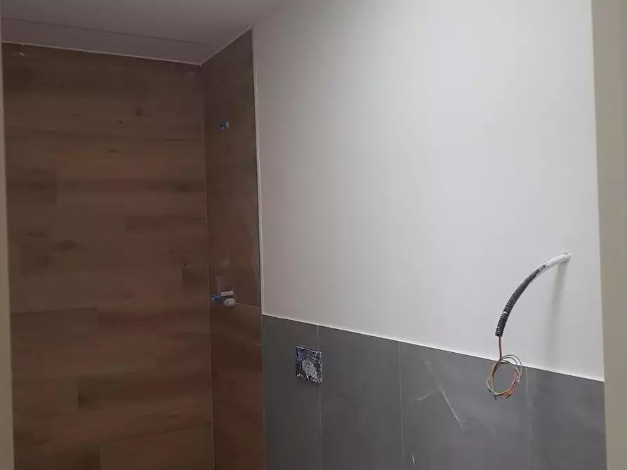 Immagine 9 di Appartamento in vendita  a Cascina