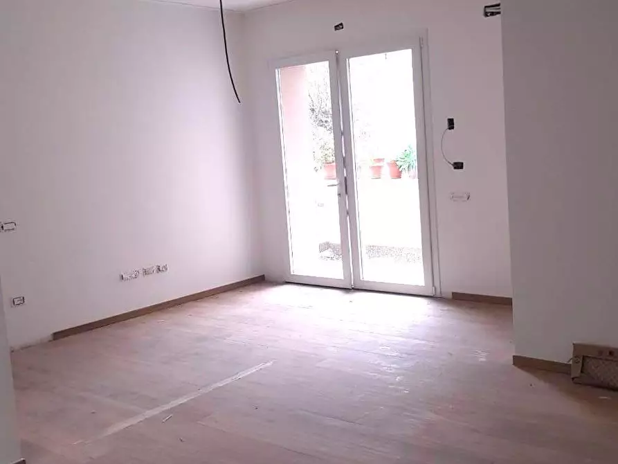 Immagine 8 di Appartamento in vendita  a Cascina