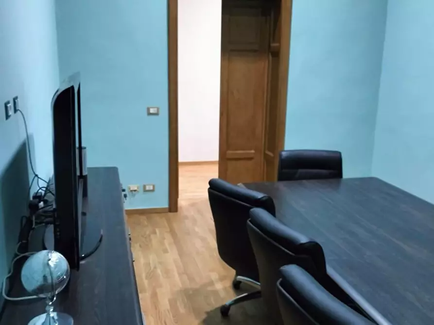 Immagine 3 di Appartamento in vendita  a Livorno