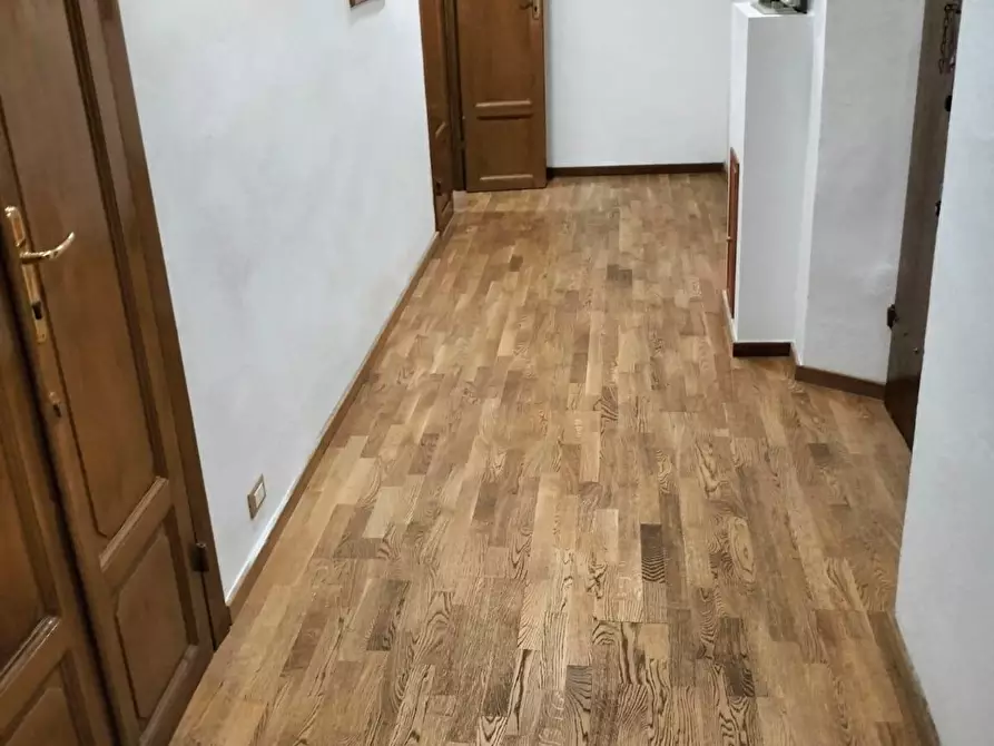 Immagine 2 di Appartamento in vendita  a Livorno