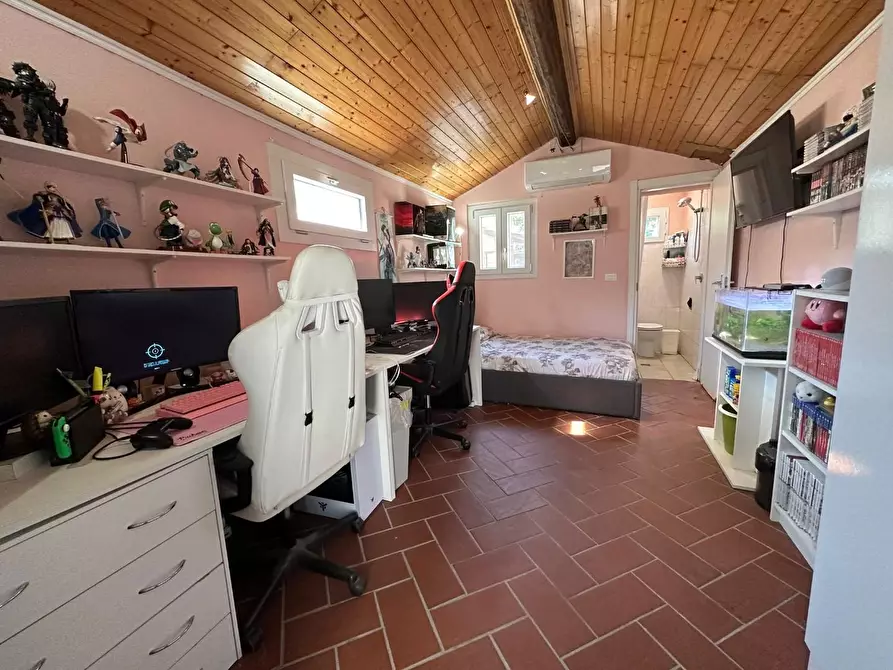 Immagine 14 di Terratetto in vendita  a Pisa