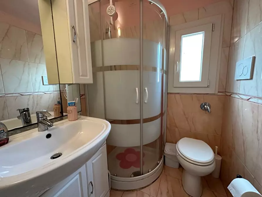 Immagine 10 di Terratetto in vendita  a Pisa