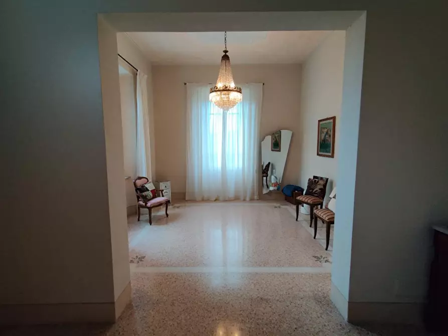 Immagine 7 di Villa in vendita  a San Giuliano Terme