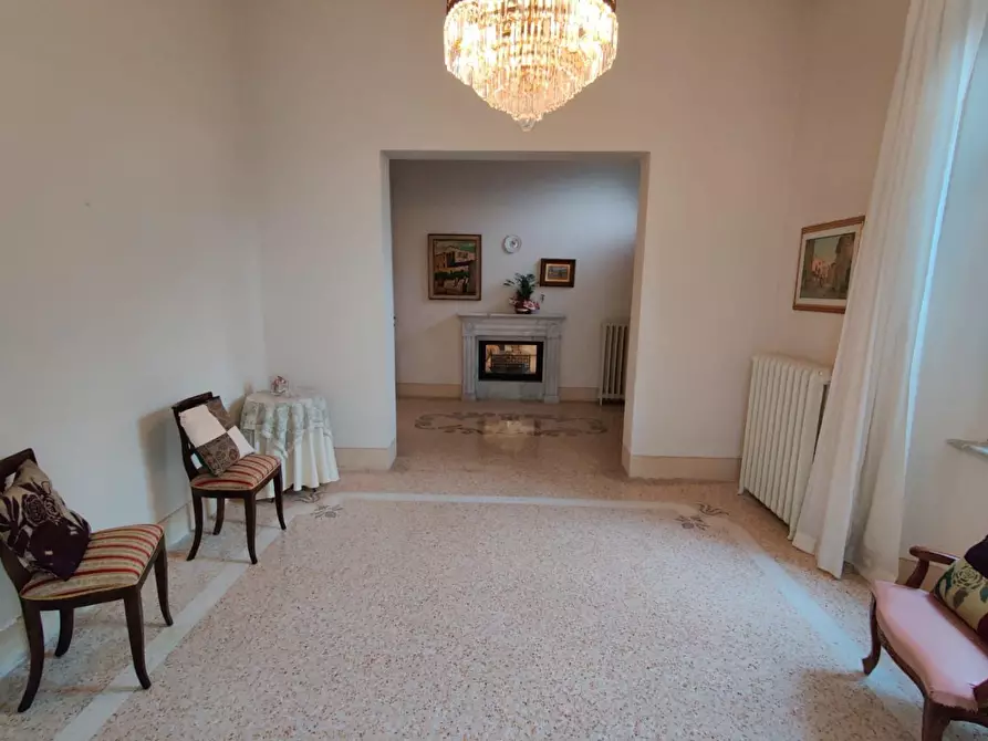 Immagine 41 di Villa in vendita  a San Giuliano Terme