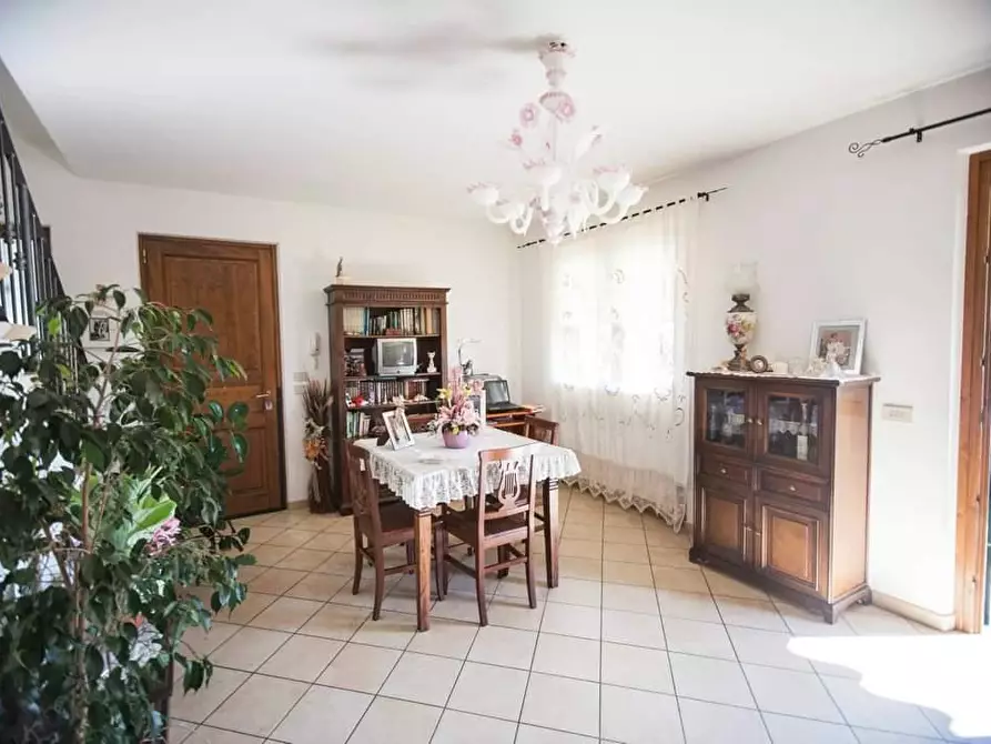 Immagine 6 di Villetta a schiera in vendita  a Massarosa
