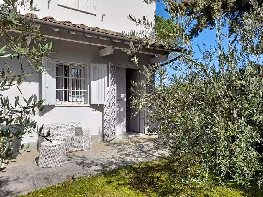 Immagine 13 di Villa in vendita  a San Miniato