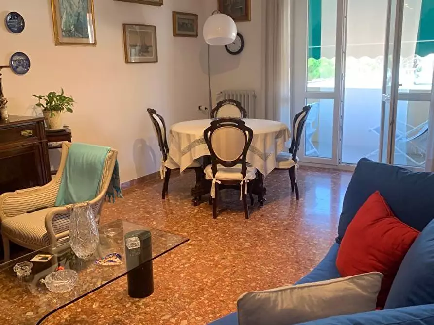 Immagine 5 di Appartamento in vendita  a Livorno