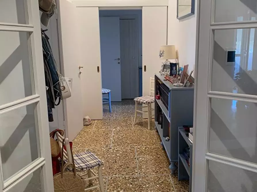 Immagine 10 di Appartamento in vendita  a Livorno