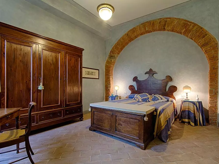 Immagine 19 di Rustico / casale in vendita  a Pisa