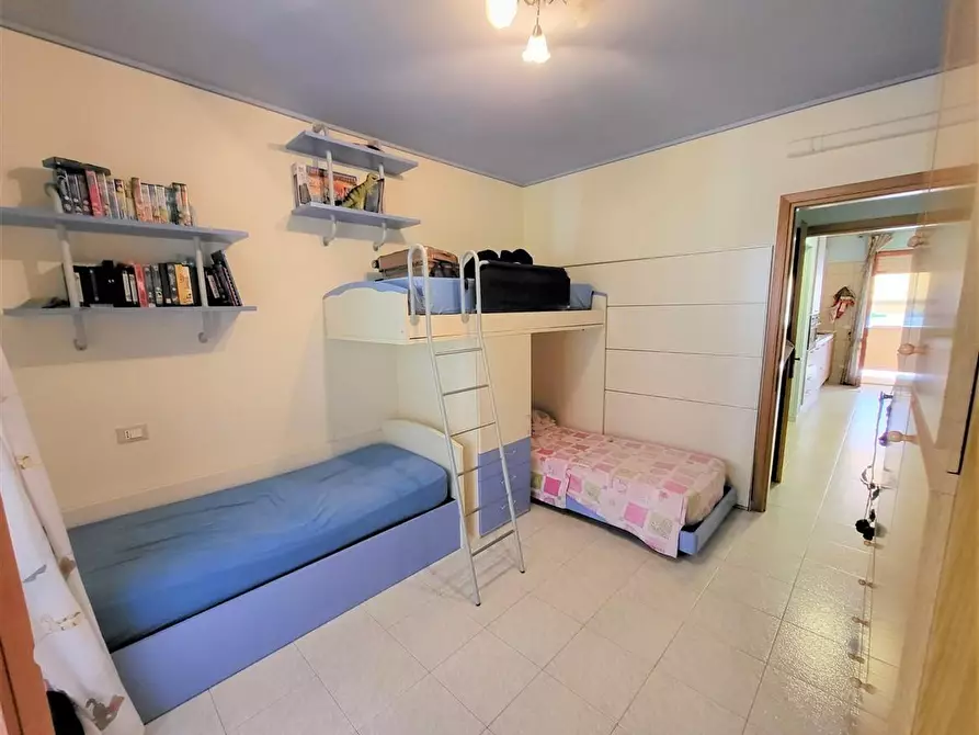 Immagine 26 di Appartamento in vendita  a Massa