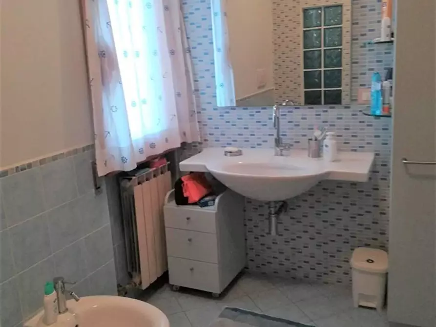 Immagine 17 di Appartamento in vendita  a Massa