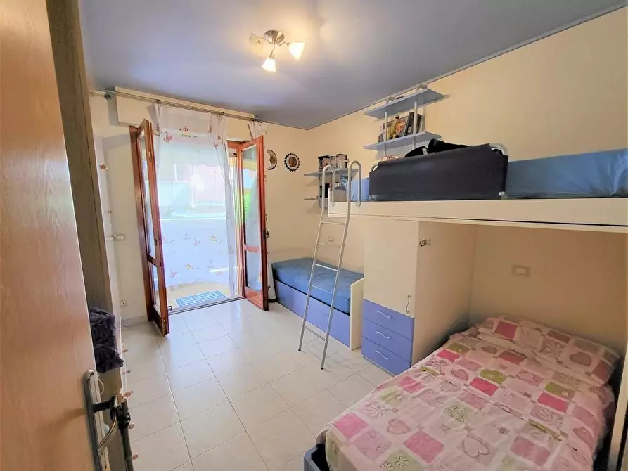 Immagine 5 di Appartamento in vendita  a Massa