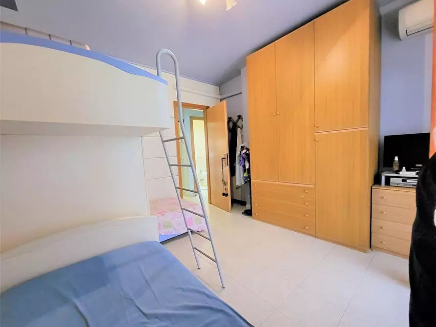 Immagine 22 di Appartamento in vendita  a Massa