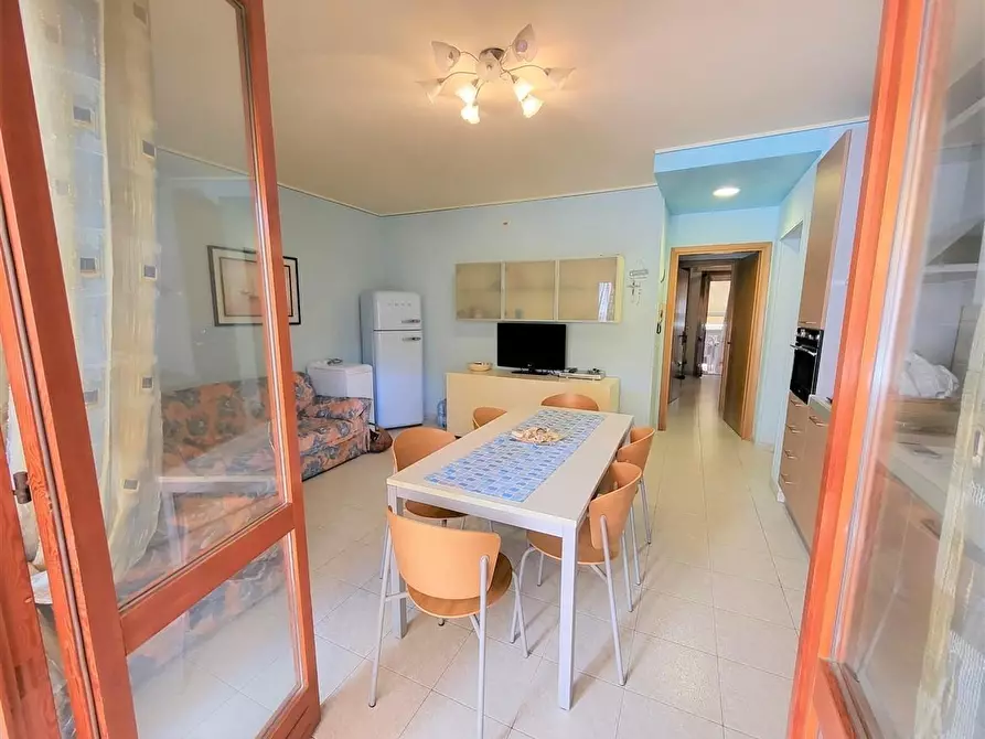 Immagine 4 di Appartamento in vendita  a Massa