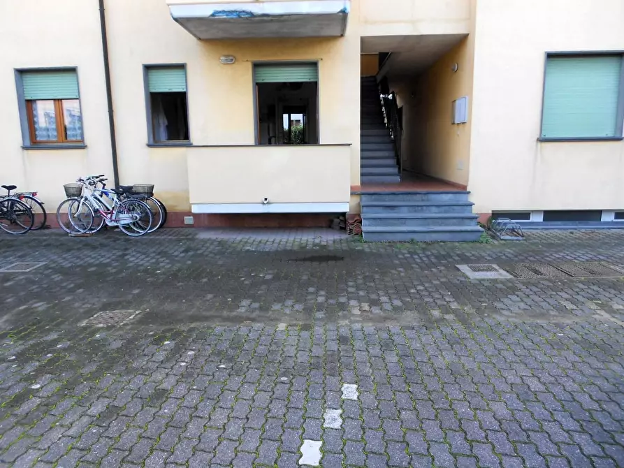 Immagine 37 di Appartamento in vendita  a Massa