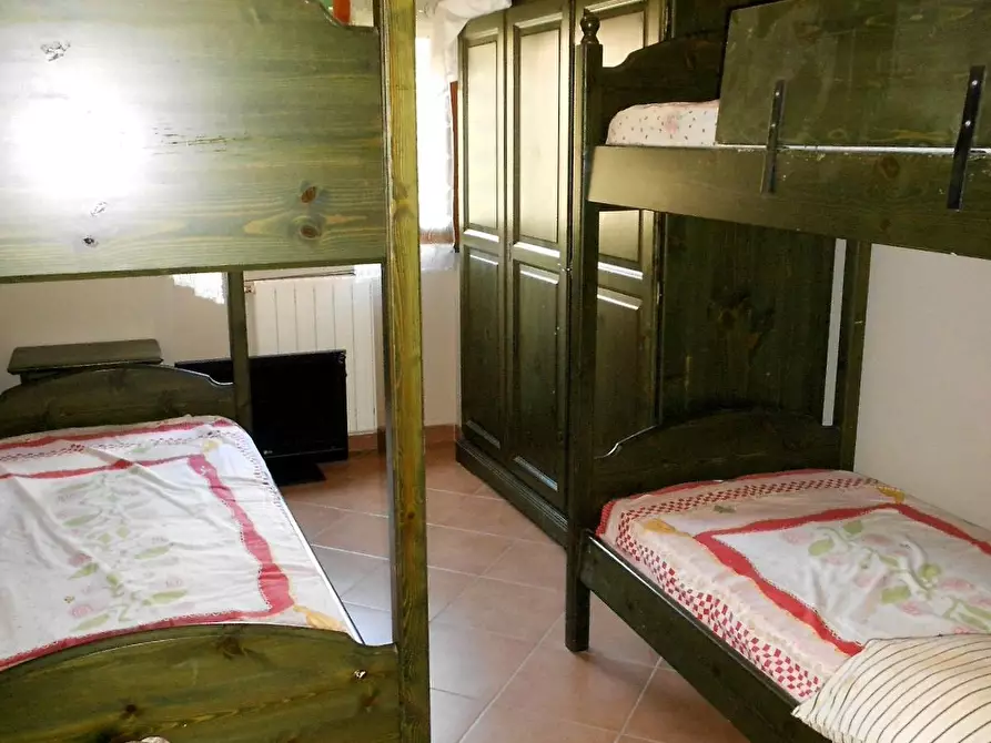 Immagine 25 di Appartamento in vendita  a Massa