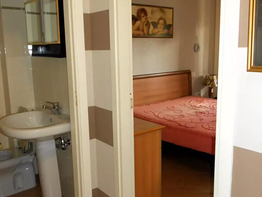 Immagine 27 di Appartamento in vendita  a Massa