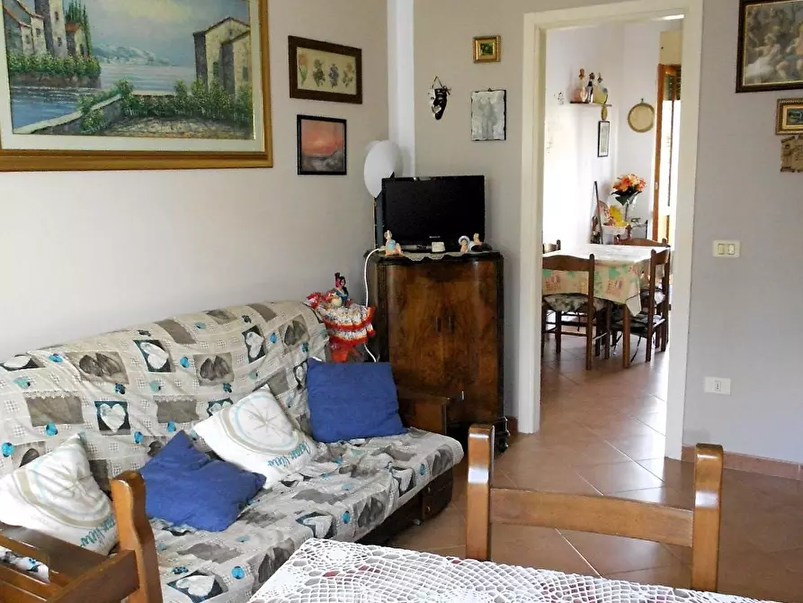 Immagine 14 di Appartamento in vendita  a Massa