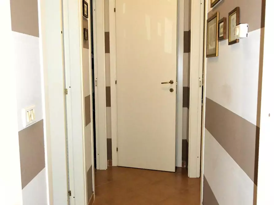 Immagine 20 di Appartamento in vendita  a Massa