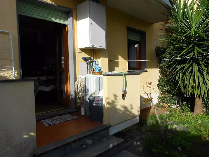 Immagine 7 di Appartamento in vendita  a Massa