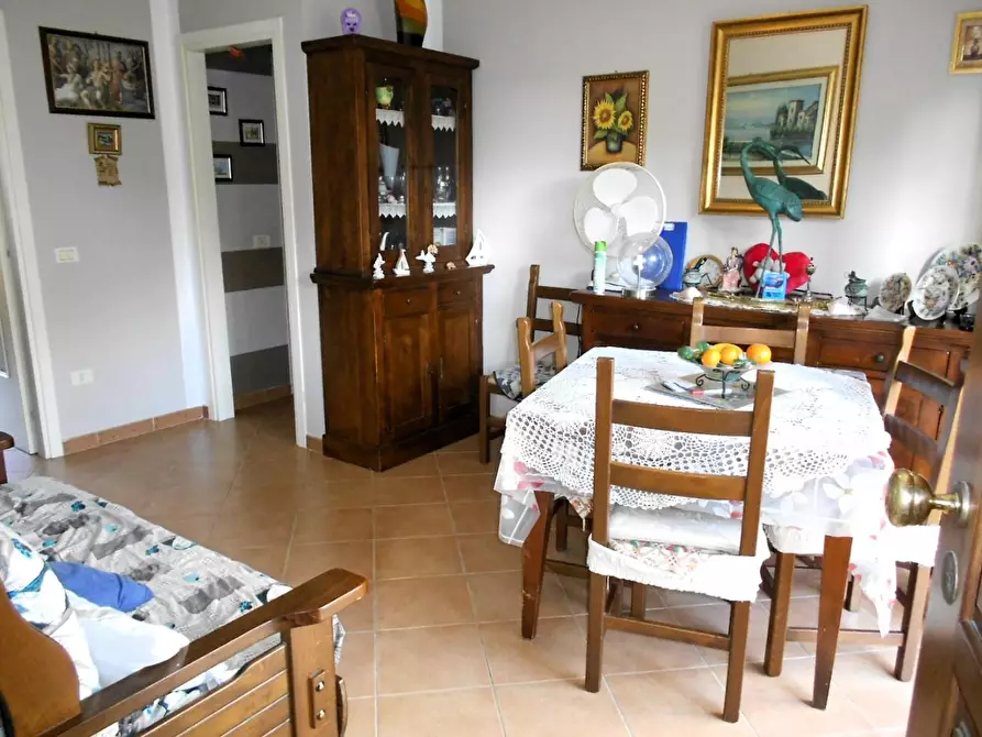 Immagine 9 di Appartamento in vendita  a Massa