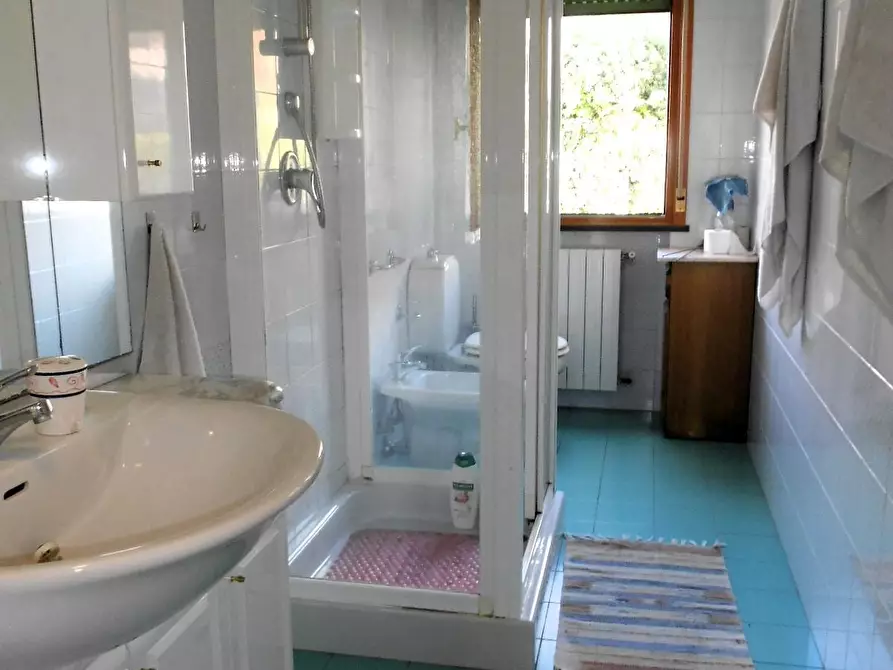 Immagine 12 di Appartamento in vendita  a Massa