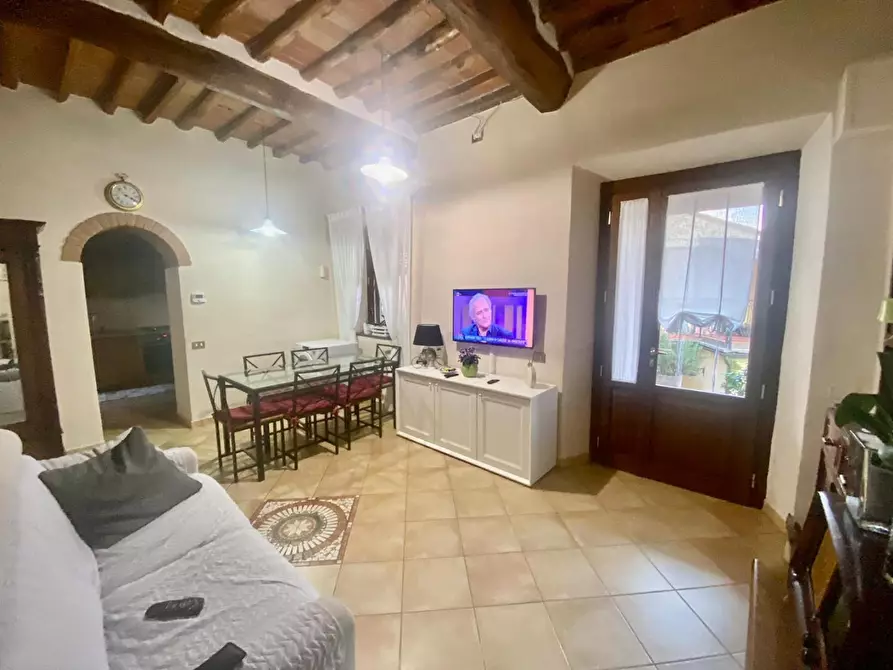 Immagine 11 di Terratetto in vendita  a Lucca