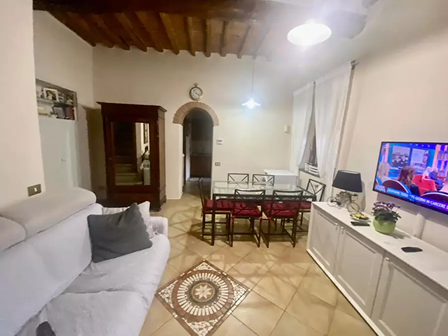 Immagine 5 di Terratetto in vendita  a Lucca