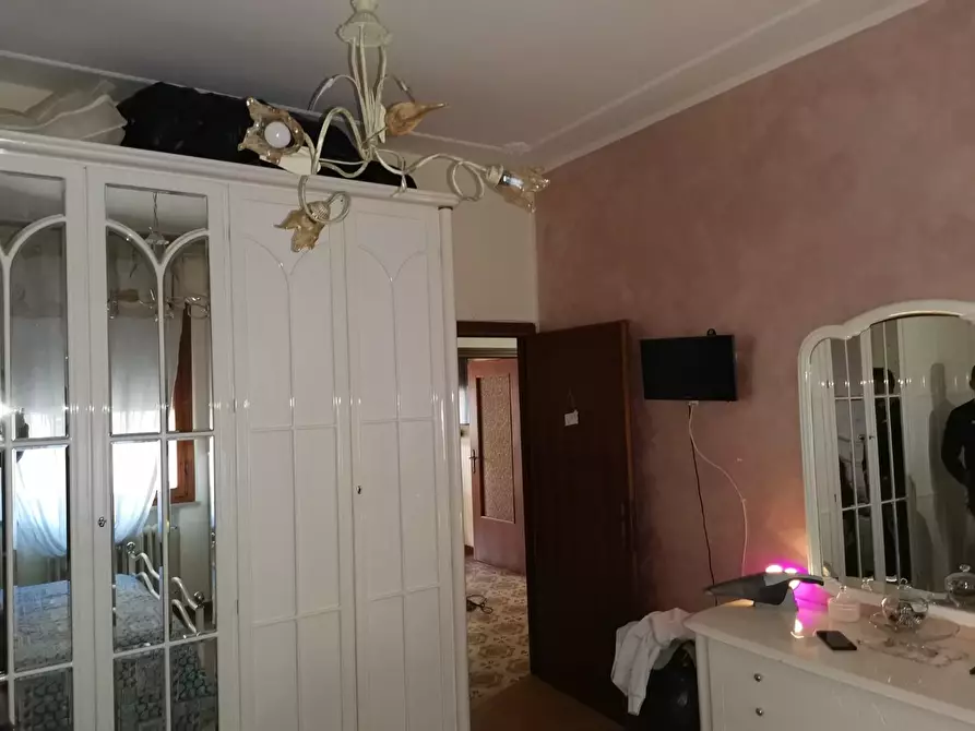 Immagine 14 di Appartamento in vendita  a Poggibonsi