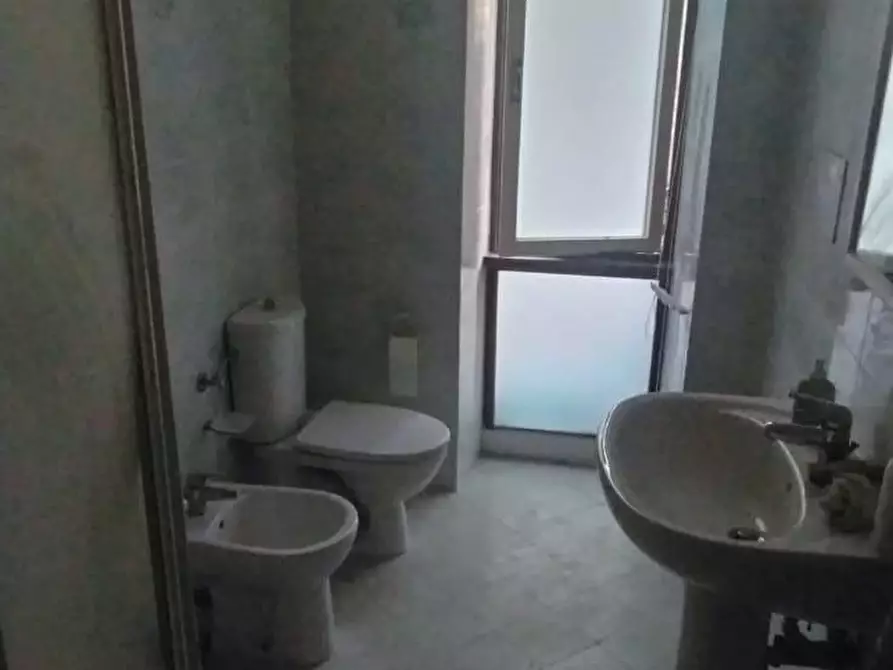 Immagine 3 di Appartamento in vendita  a Massa