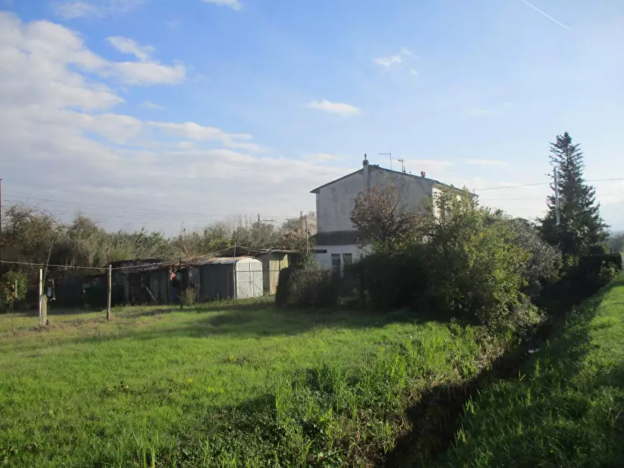 Immagine 4 di Porzione di casa in vendita  a Pontedera