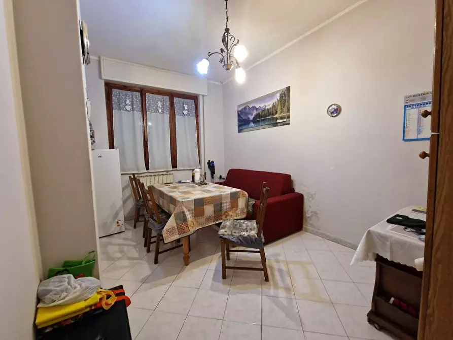 Immagine 4 di Appartamento in vendita  a Carrara