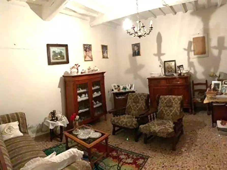 Immagine 2 di Terratetto in vendita  a Vecchiano